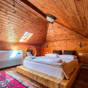 Silver Hill 3*, Gjirokastra Albania